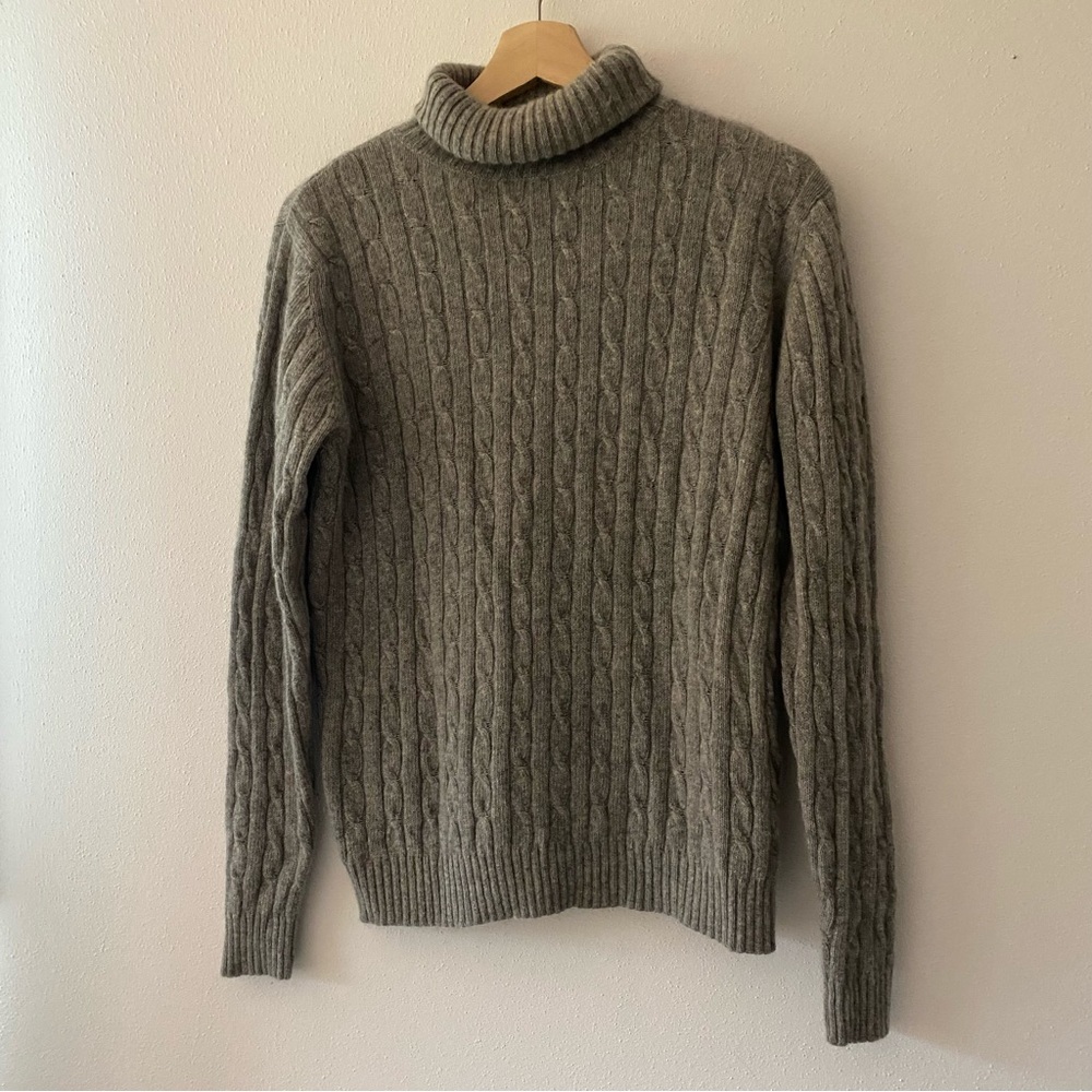 Cashmere turtleneck